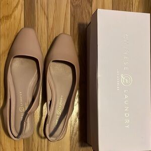 Chinese Laundry Tan Flats for Effortless Style